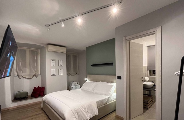 Reserved apartment in the center, just renovated
