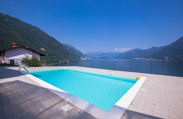 Residence degli Oleandri 1A, Argegno, Italy