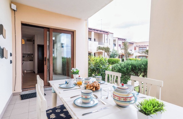 Residence I Mirti n. 8, Porto Pozzo, Italy