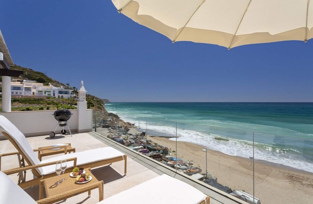 Vila Vita Collection - Stadthaus mit 2 Schlafzimmern in Estrela do Mar direkt am Meer / Strand