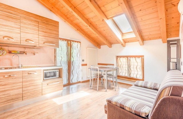 Residence Toli Relax mit beheizter Pool 30°