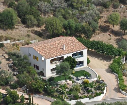 Residence U MELU GRAND T3 JAUNE à l'étage