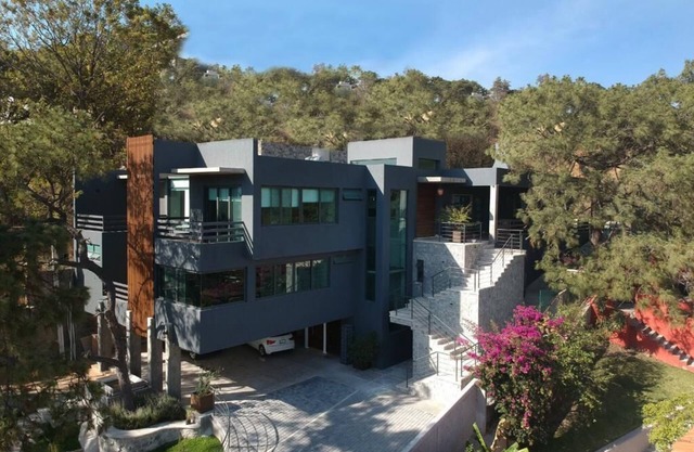 Residencia y Piscina Climatizada