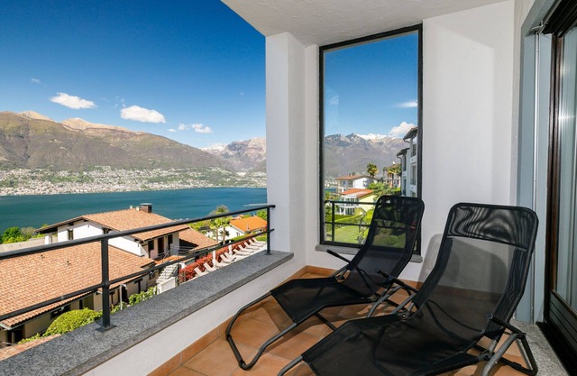 Residence Miralago (Utoring) Apt. B16 by Interhome