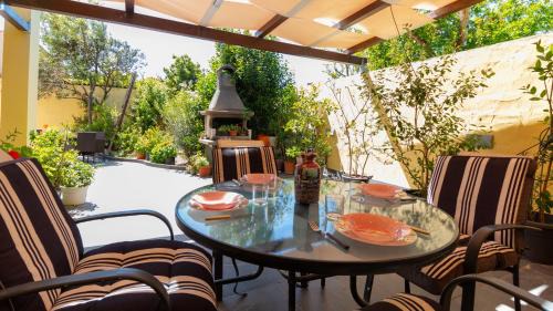Residenza Sanna with Garden by Sardinianworld