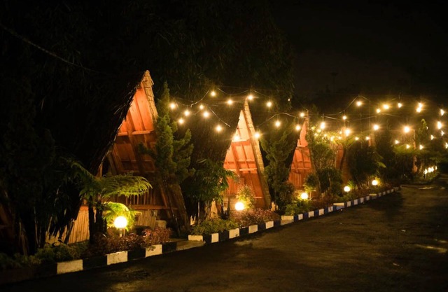 Resort bernuansa alam dengan kolam renang pribadi !