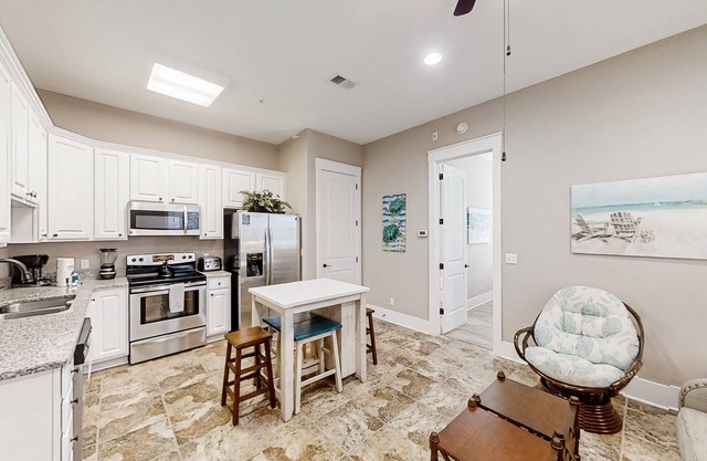 Resort condo with pools, hot tubs, lazy rive & cabana rentals - shuttle to beach