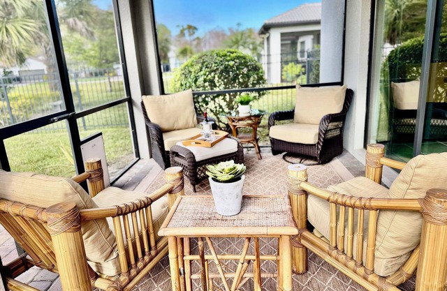 Resort Style Living, Golf Access,Spacious 4 Bedrooms,LakeViews, Fenced!!