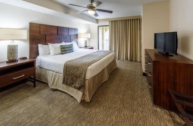 Resort-Style Scottsdale Stay w/ Waterpark, Dining & Game Room