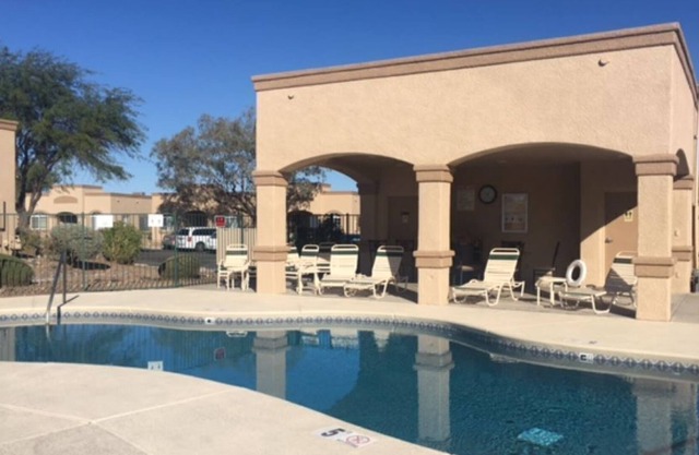 Resort Style Villa with pool, patio and great MT views