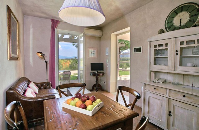Spacious Holiday home in Braccagni Tuscany with Pool