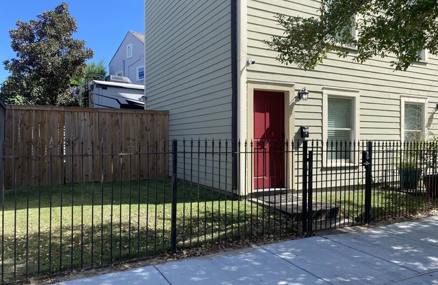 * Great Lower Garden District Lage! * Walk Score 92 **