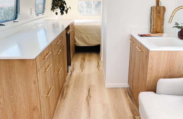 Restored 1973 Airstream Land Yacht