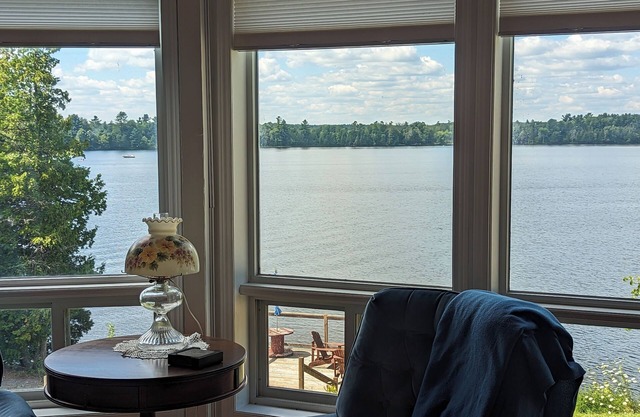 Retreat to Beaver Lake to relax and enjoy water sports and gorgeous sunsets!