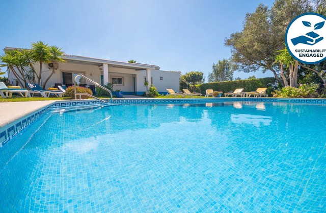Retreat with heatable pool & BBQ near Vilamoura