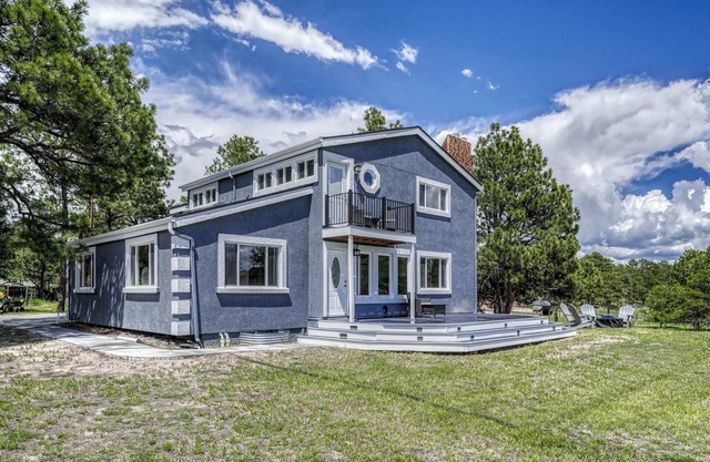 Retreat with Pikes Peak Views in Black Forest Colorado Springs