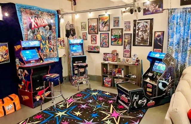 Retro Arcade Escape with Mario n Friends