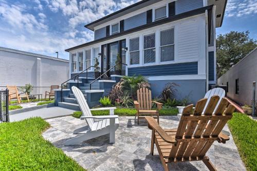 Retro-Style Studio in Historic Downtown Home!