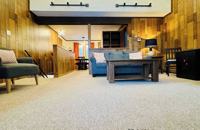 Retro Summer Getaway I Alpen Villas at Powderhorn Mountain