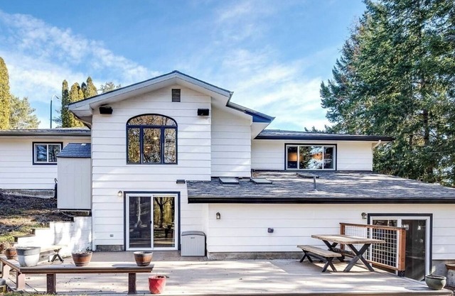 Reunion House on the Palouse! Spacious 4-bedroom house in lovely Pullman.