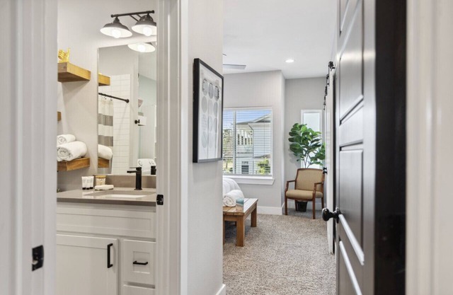 Reveille House ~ Aggieland Vacation Rentals
