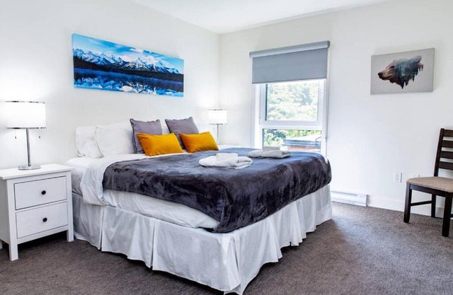 Revy Pow Pad - Private Hot Tub 3 Bedroom Condo