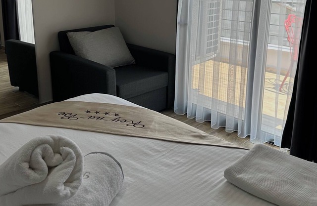 Reyna-Be Boutique Hotel
