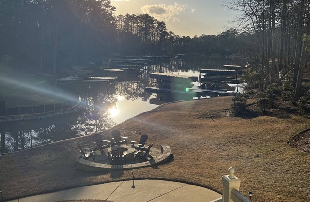 Reynolds Lake House-perfect for your Master’s trip or golf trip.