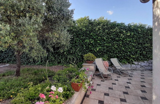 RG-F258-RSRG109CT - Villa de Leva - Casa Gialla