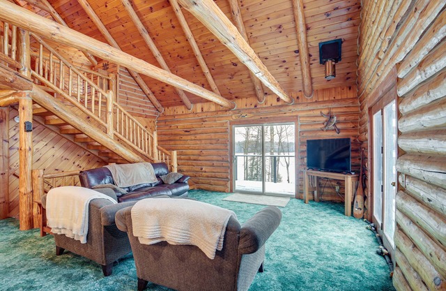 Rhinelander Waterfront Cabin w/ Deck & Fire Pit!