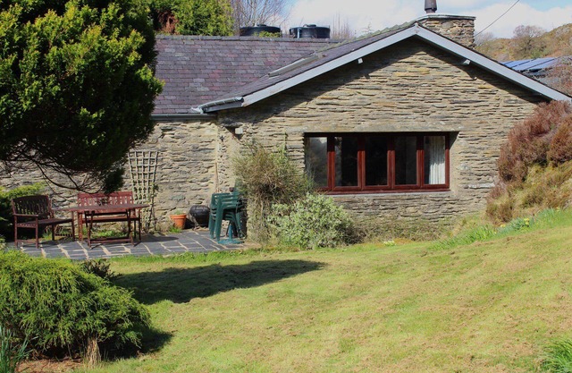 Rhiw Goch Cottage Set in Breathtaking Gardens