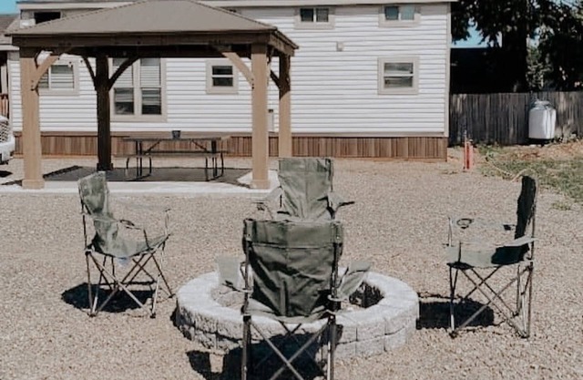 Rhody House- A Tiny Home Experience in Downtown Forks!