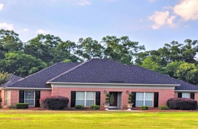 Richland Promise: 3 bdrm/ 3 bthrm