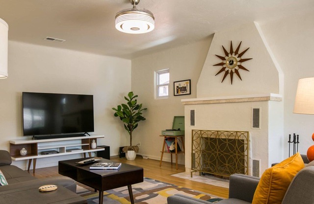 Richmond Mid Century