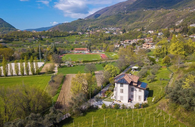 Ricomilla Family - Terrace & Parking, Roè Volciano, Italy