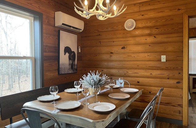 Neu! Ouachita Mtn Cabin, ruhige Privatsphäre, gepflasterte Straße, zwischen Mena und Atv Trails!