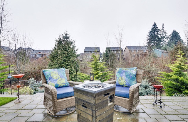 Ridgefield Apartment w/Fire Pit & Walking Trails!