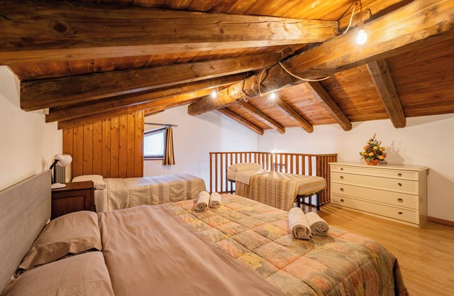 Rifugio la Rocca - Zwei Schlafzimmer Haus, Schläft 8