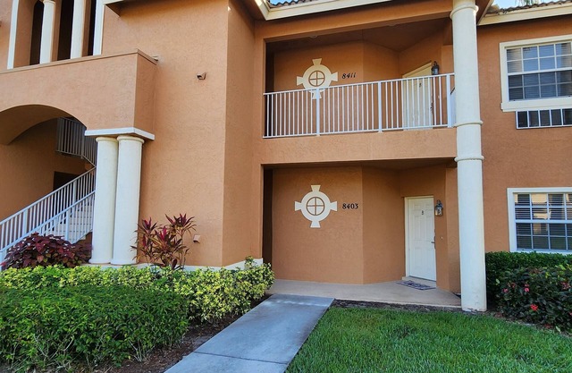 Right Direction Rentals Studio 8403