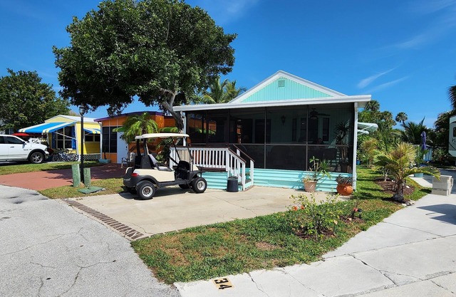 Right Direction Rentals Breezy Cottage