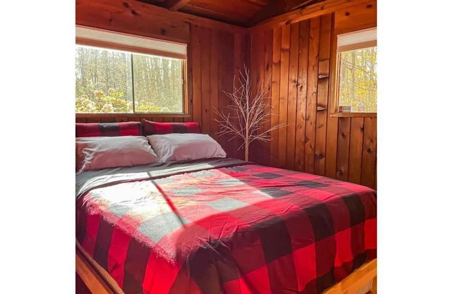 Rise & Pine at our Secluded Crystal Beach Cottage