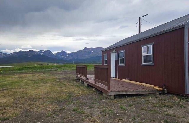 Rising Wolf Cabin Glacier National Park Centralized location for exploring