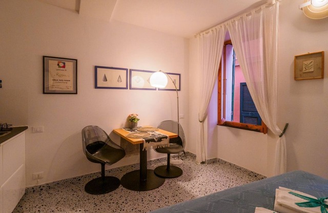 Rissu Nice Room - Ein Schlafzimmer Gästehaus, Schläft 3