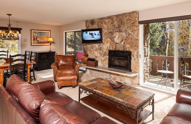Riva Ridge 705: Zwei Schlafzimmer - erstklassige Lage in Vail Village