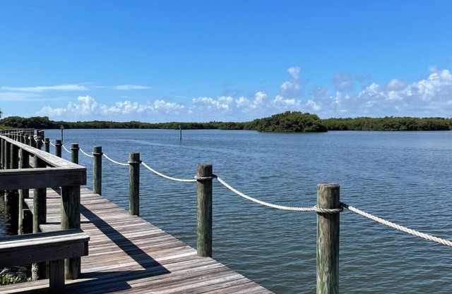 RIVER ACCESS, Pool, and Walking Distance to Beach! Beautifully Furnished!