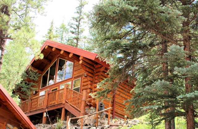 River Alpine Loft von Cabin Butler verwaltet