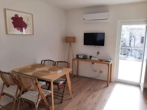 River & Beach Apartment near Lisbon