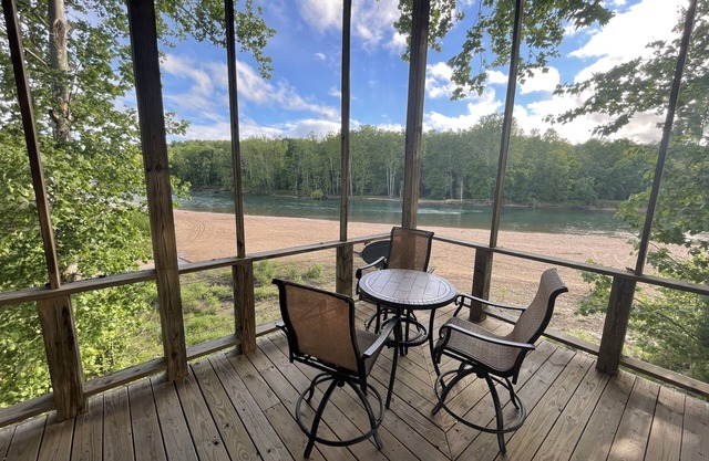 RIVER FRONT HOUSE