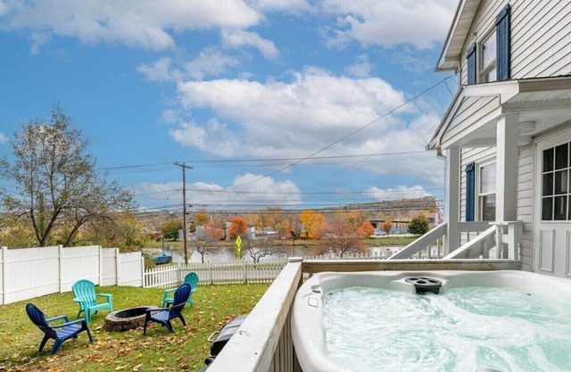 River front in the heart of Ithaca!