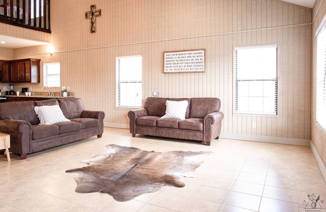 River Grove Rentals Haus # 10